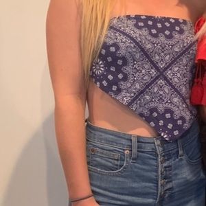 ❤️ FOREVER 21 BANDANA TIE CROP TOP
